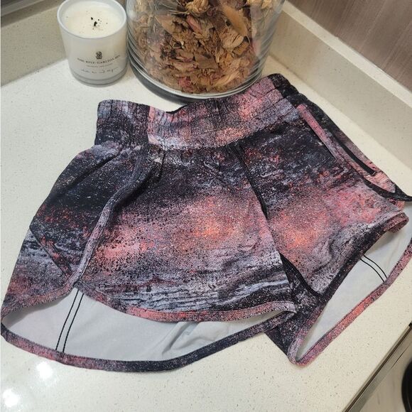 Lululemon Tracker Short V *4"Azurite Poppy Coral Multi Size 4 - Picture 1 of 6